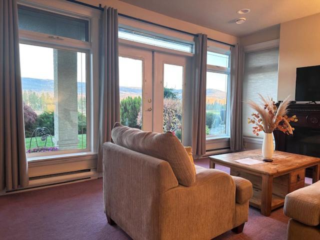 Quail Ridge Hotel Kelowna Exterior photo